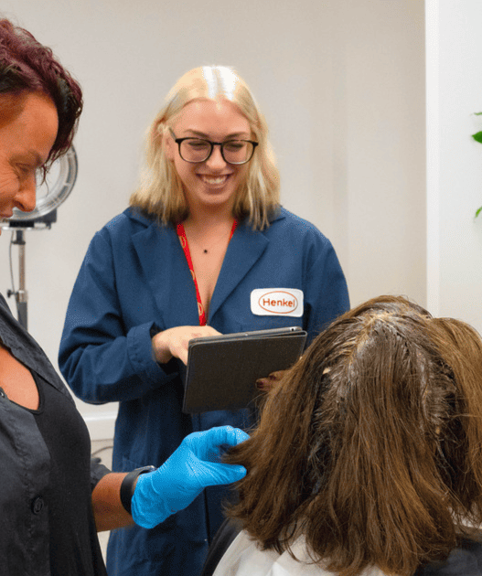 engineering-careers-in-hair-care:-meet-maxine-tomlinson